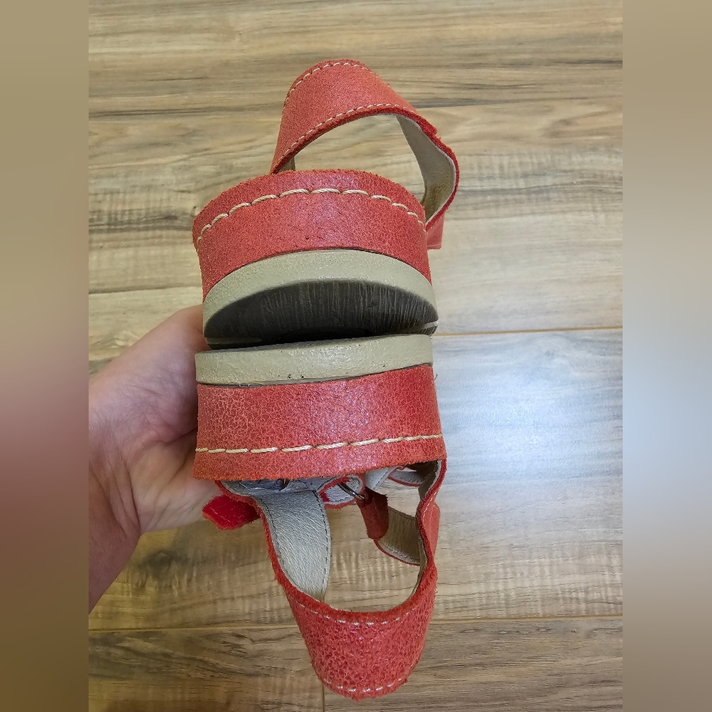 MUBB Sandals - Picture 13 of 13